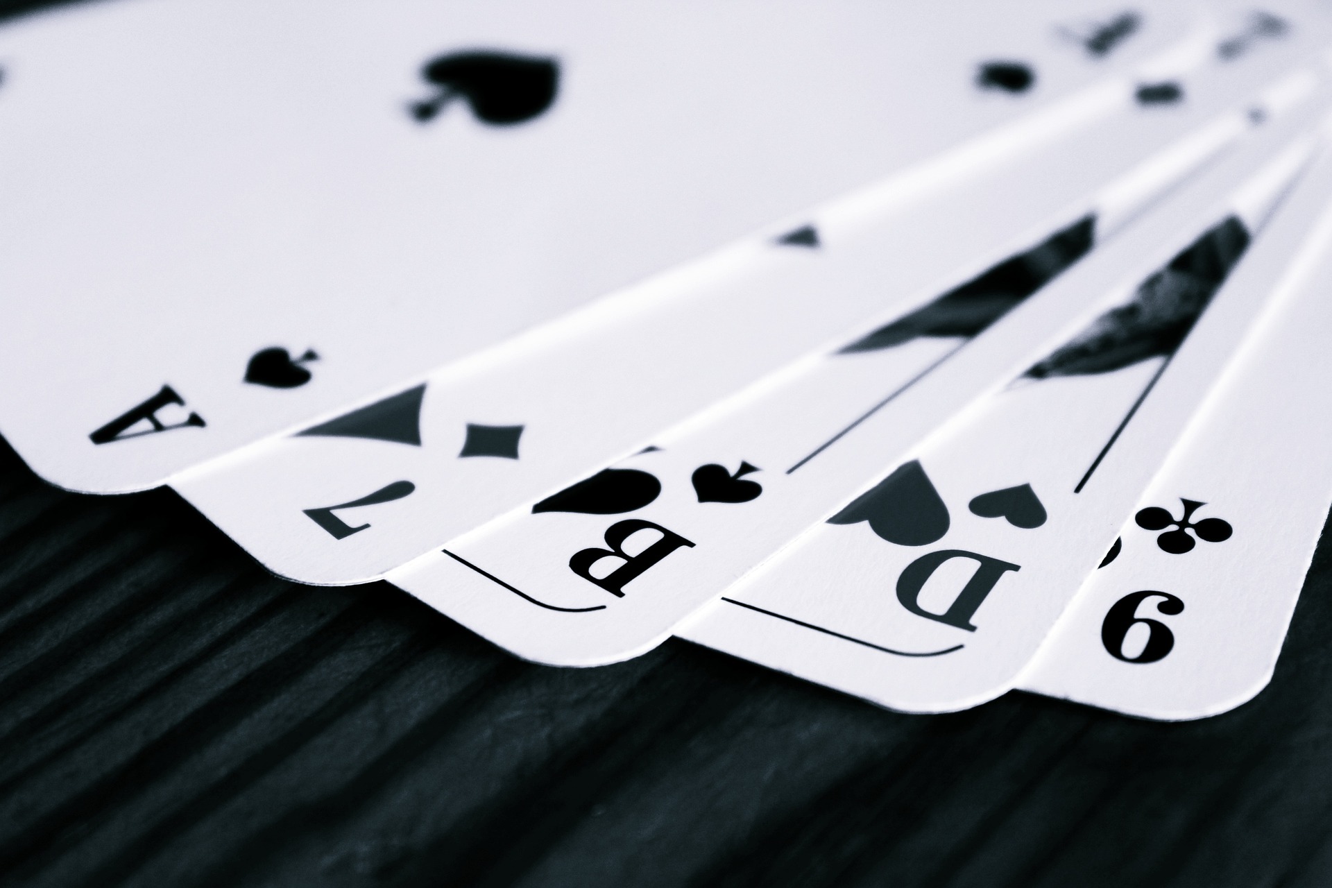 ¿Cómo se cuentan las cartas en el póquer?